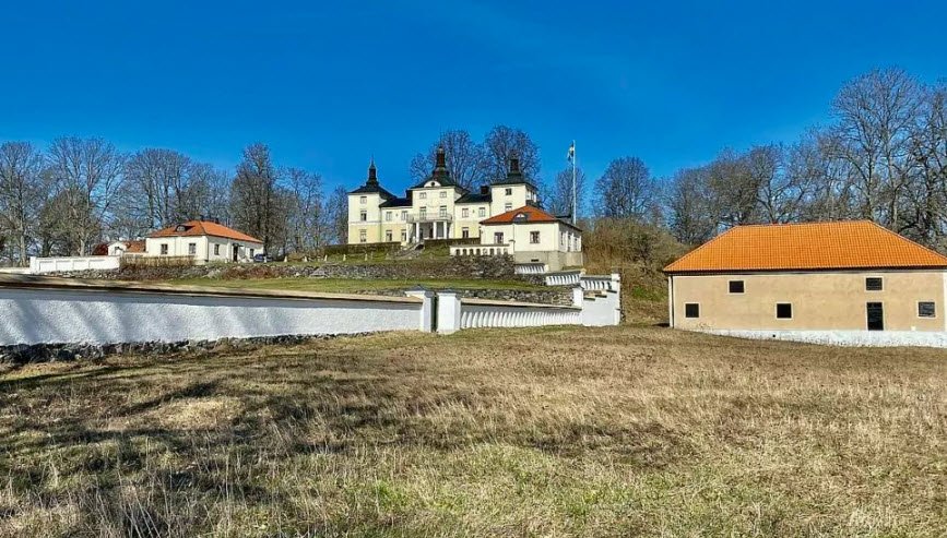 Elghammars Slott, Sweden